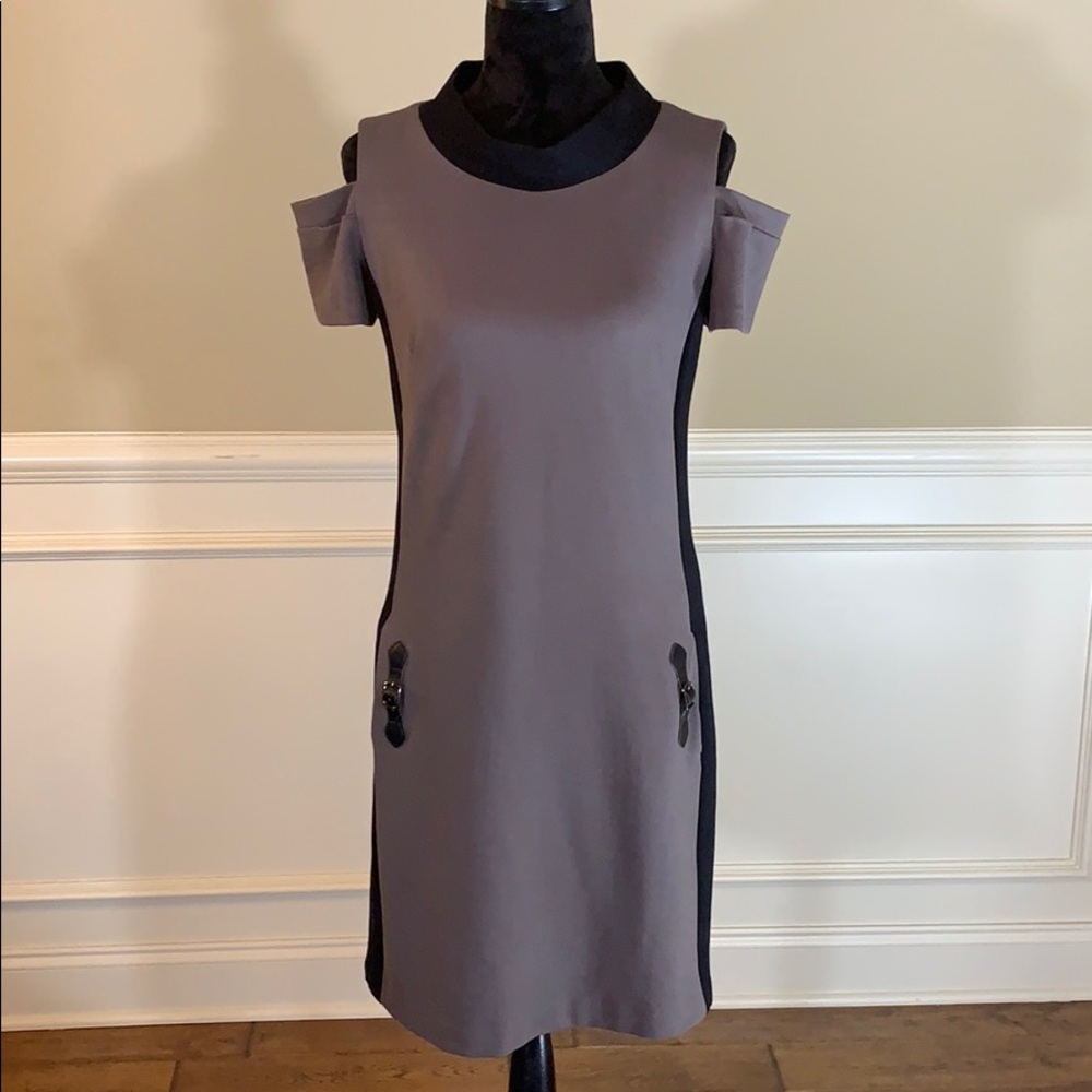 Cartise Cowl Neck Pocketed Color Block Shift Dress